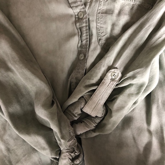 SAGE GREEN BUTTON DOWN SHIRT - Picture 4 of 4